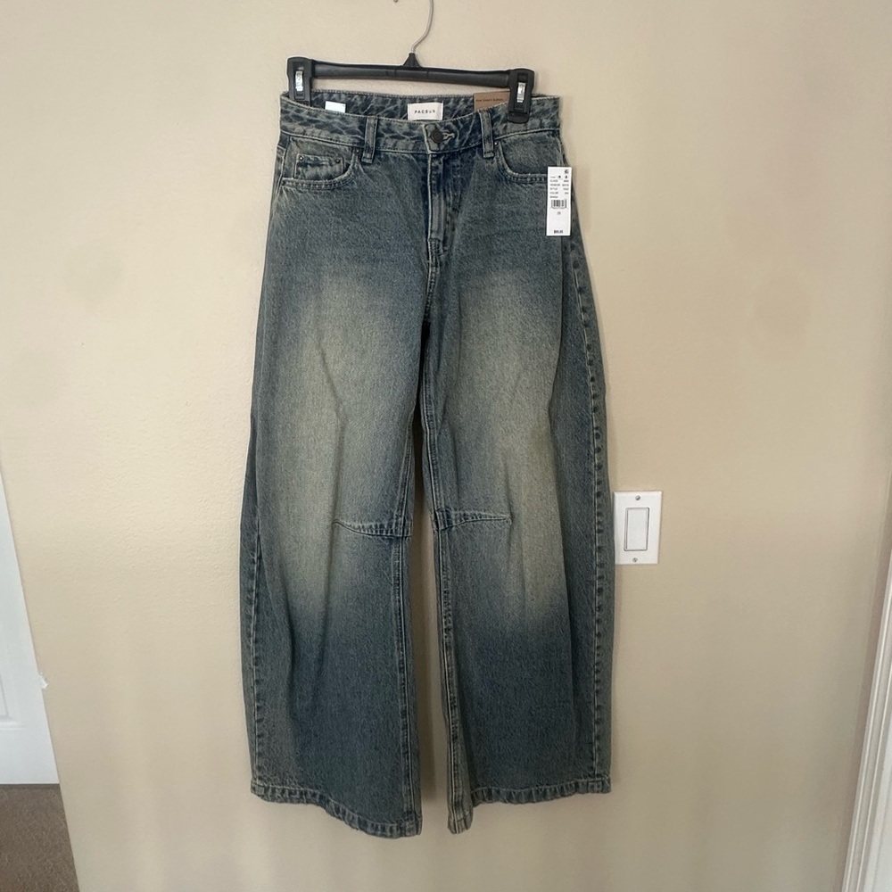 Barrel jeans size 25